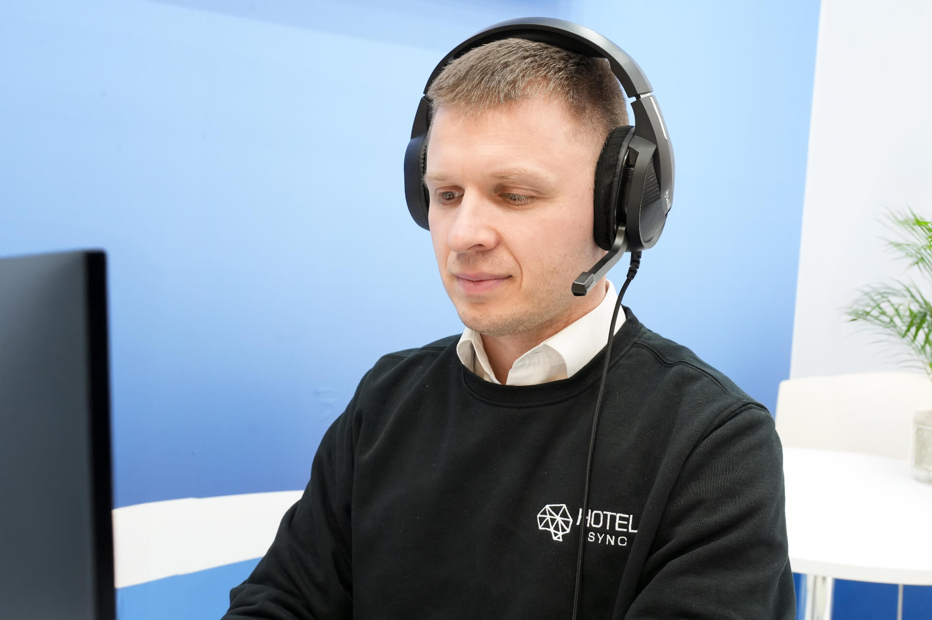 Assistenza HotelSync, Zoki è in chat